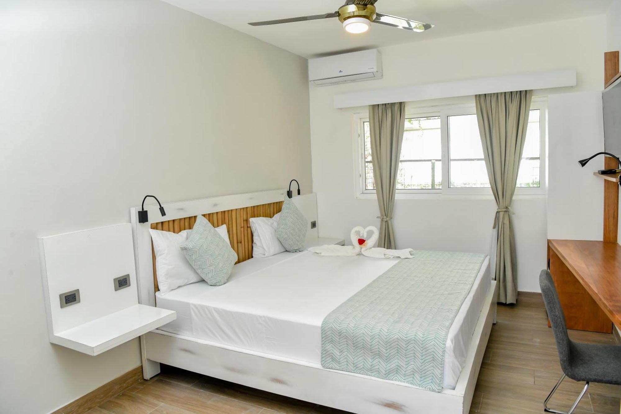 Hotel Honky Tonk Colonial Santo Domingo Esterno foto