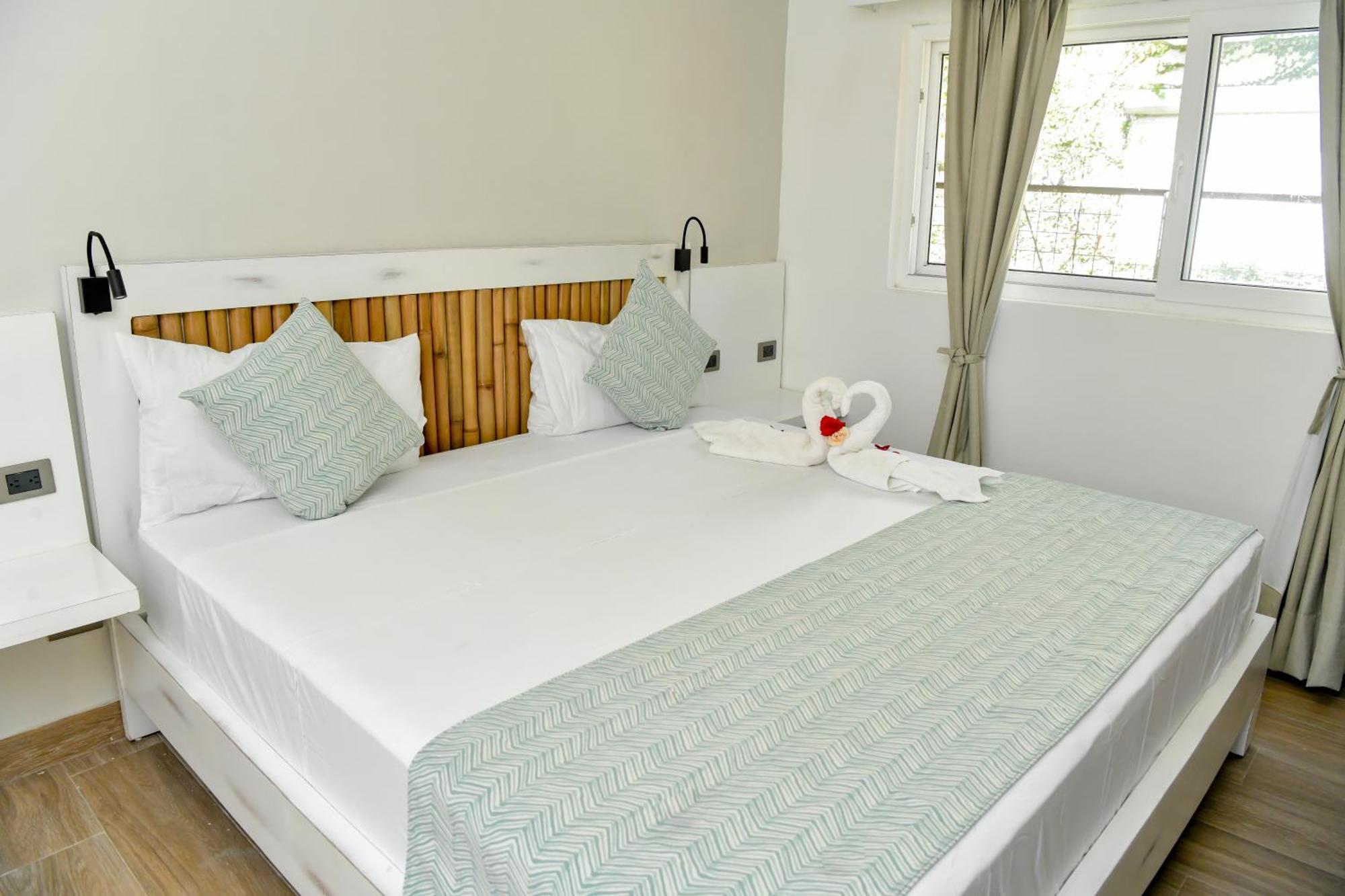 Hotel Honky Tonk Colonial Santo Domingo Esterno foto