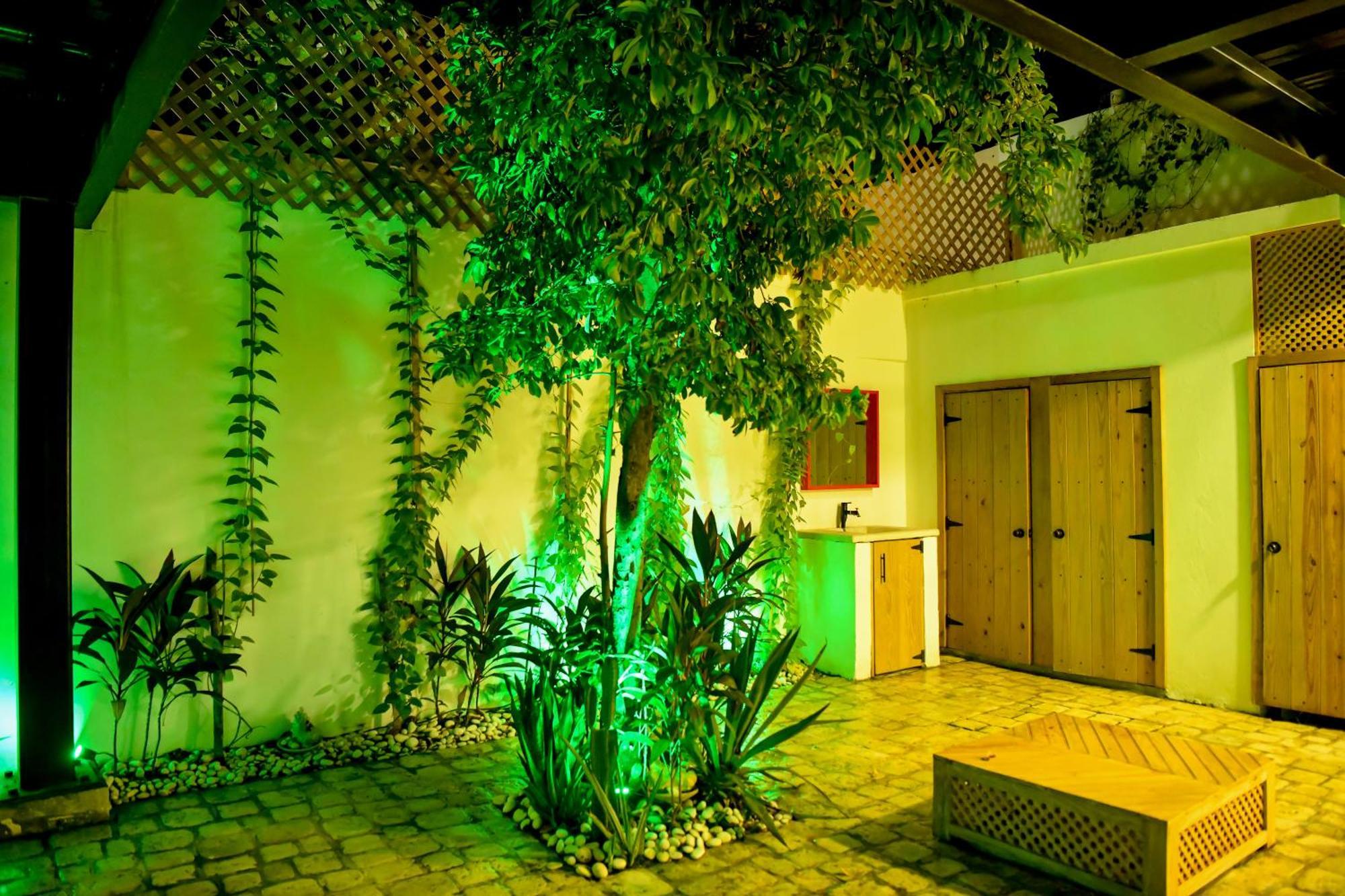 Hotel Honky Tonk Colonial Santo Domingo Esterno foto