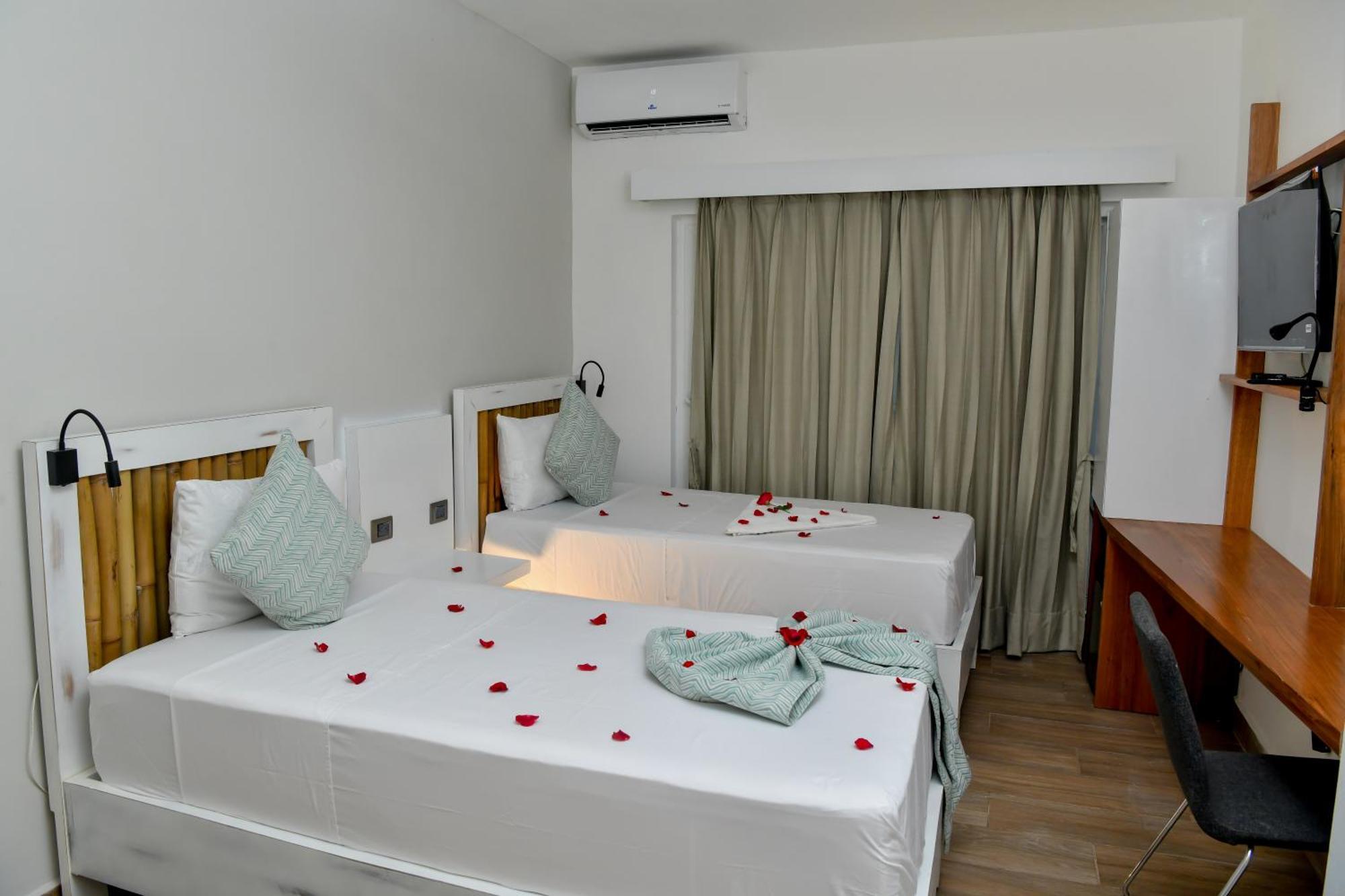 Hotel Honky Tonk Colonial Santo Domingo Esterno foto