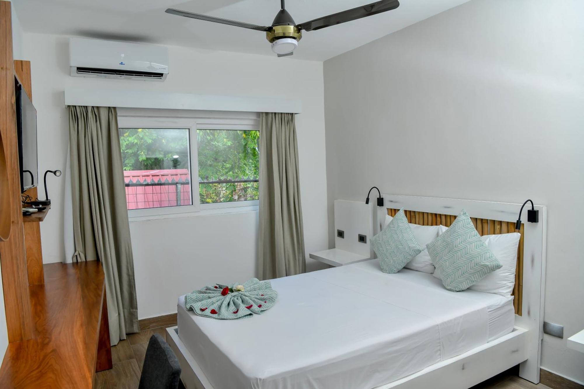 Hotel Honky Tonk Colonial Santo Domingo Esterno foto