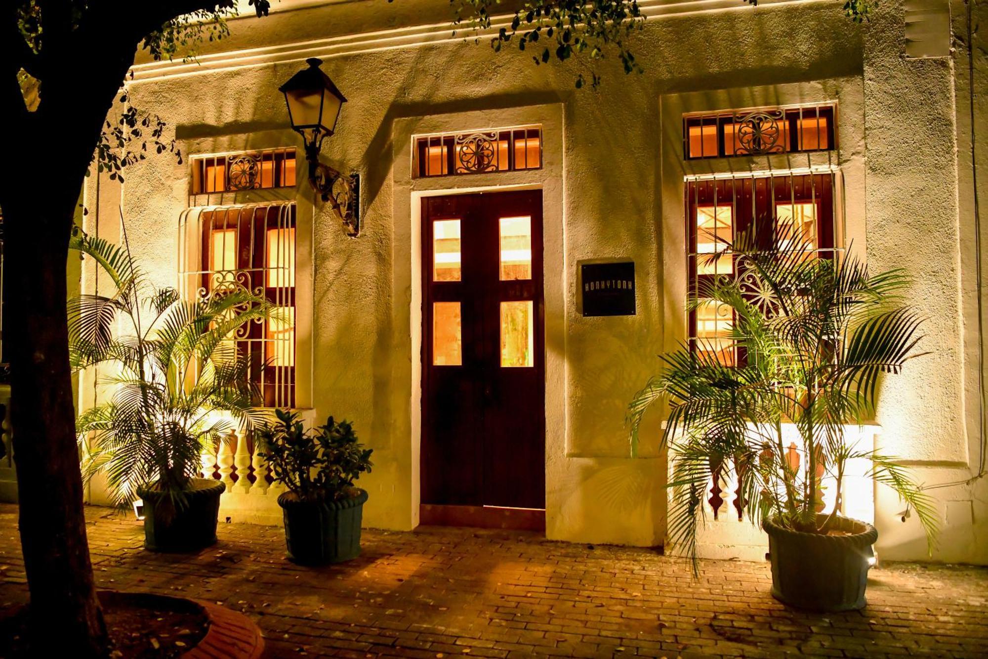 Hotel Honky Tonk Colonial Santo Domingo Esterno foto